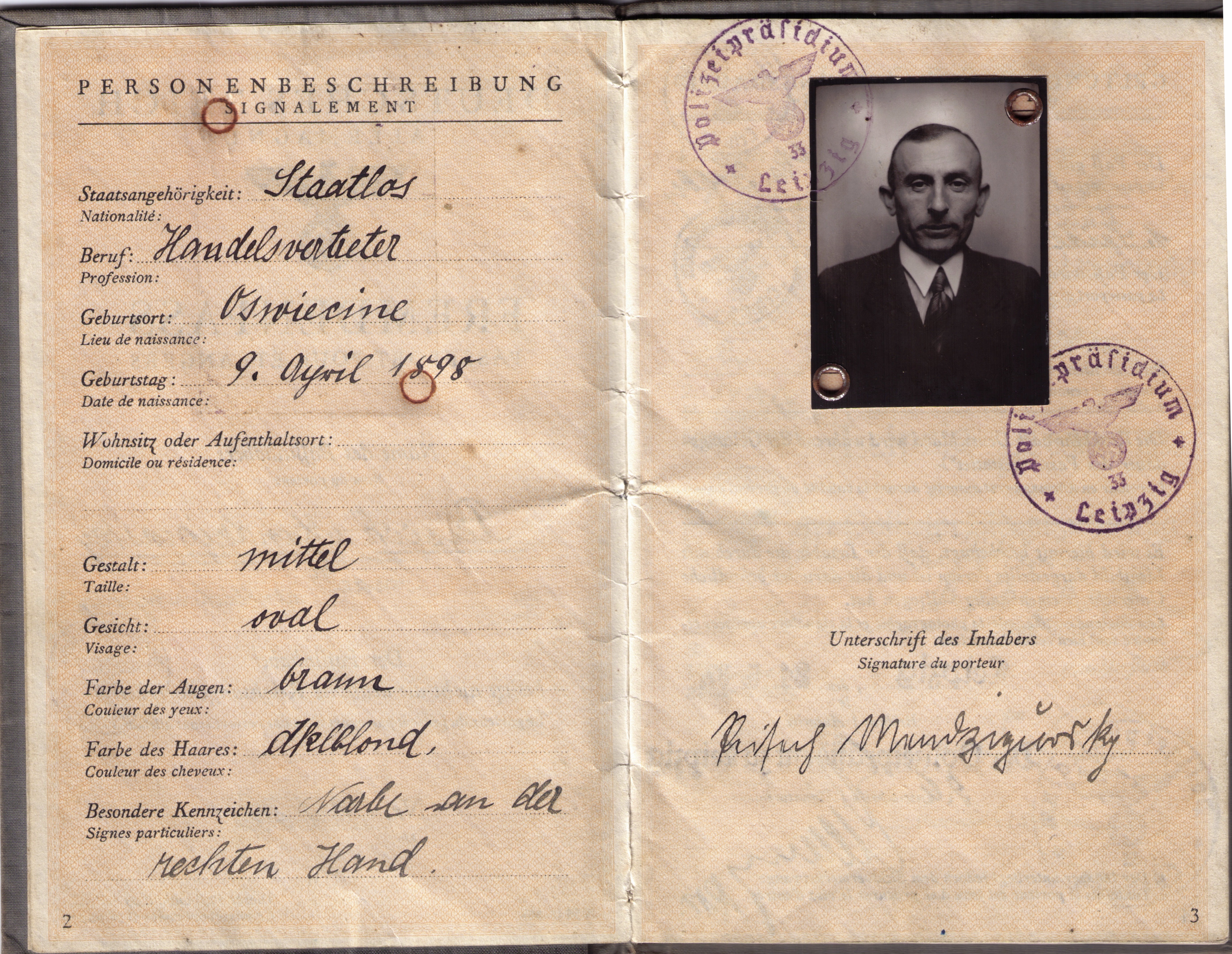 Kitchener camp, Peisech Mendzigursky, German passport