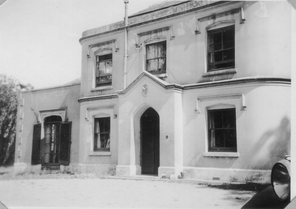 Richborough camp, Sandwich, Erna Finkelstein - Woodnesborough Grange as it was during WW2.