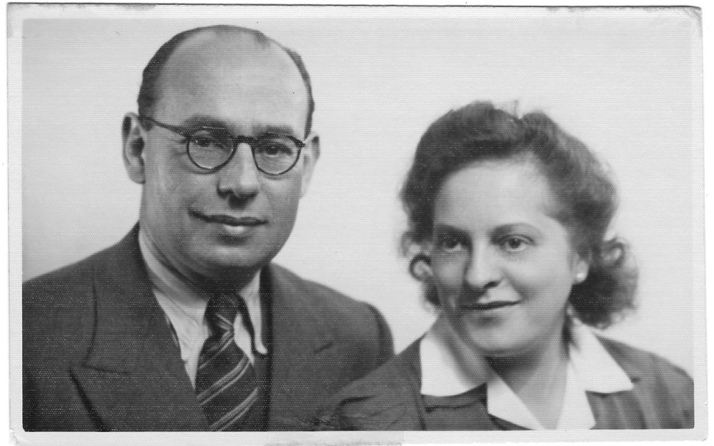 Julius Czarlinski and wife Ruth, Kitchener camp, 1939