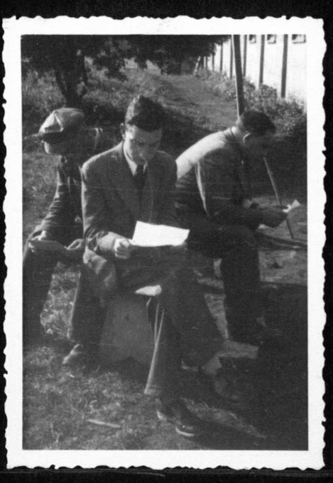 Kitchener camp, Werner Gembicki, Reading letters