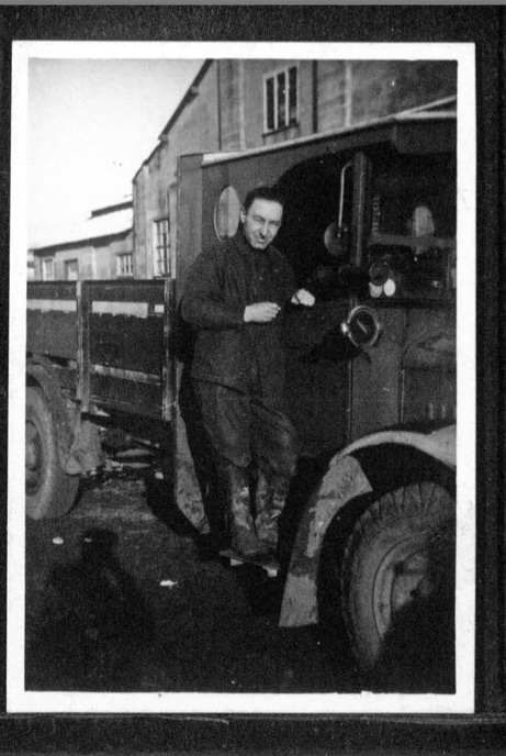 Kitchener camp, Werner Gembicki, Photo, truck driving