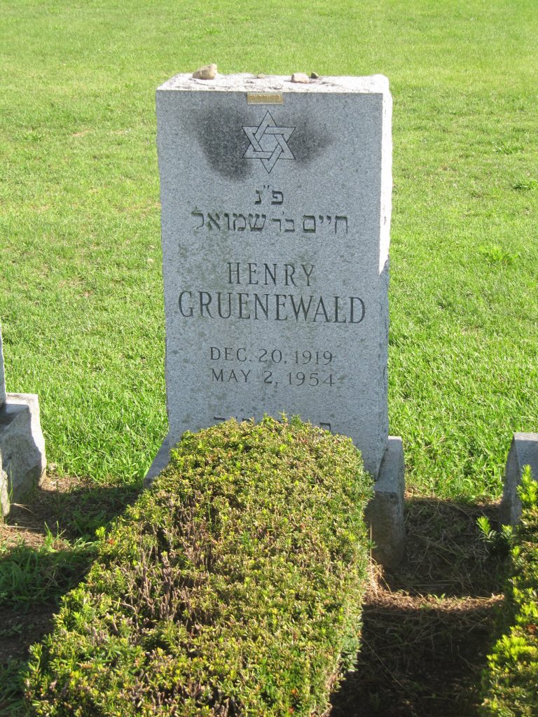 Kitchener camp, Heinz Grünewald, Cedar Park Cemetery in Paramus, New Jersey, August 2016
