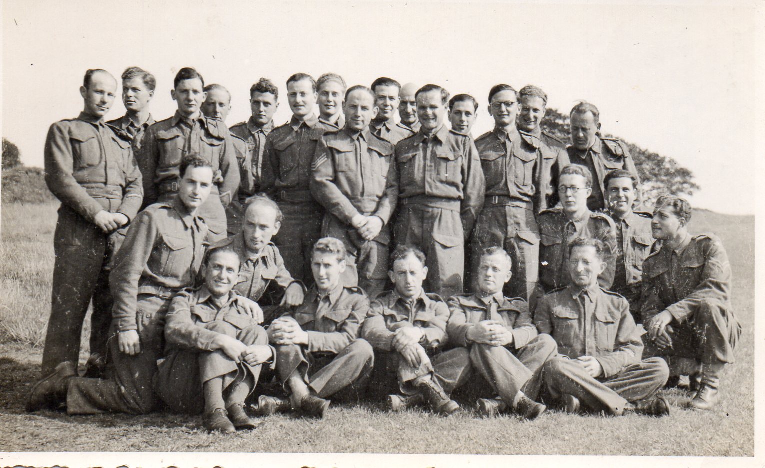 Kitchener camp, army photograph, 1939/40 Will Reissner is standing on the far left, back row Submitted by Vivien Harris for her father, Willi Reissner