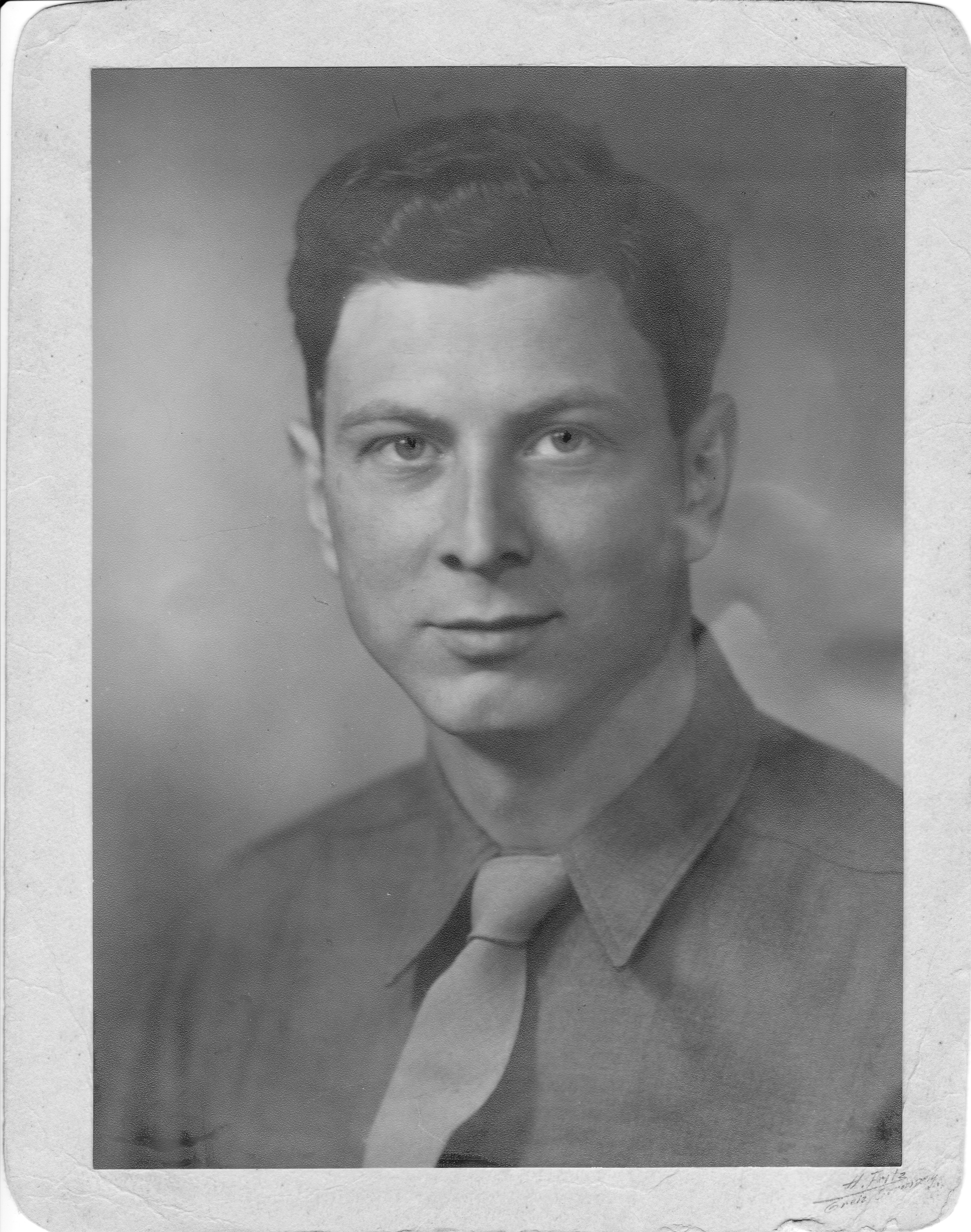 Ernst Desiatnik, Emigration, US Army uniform