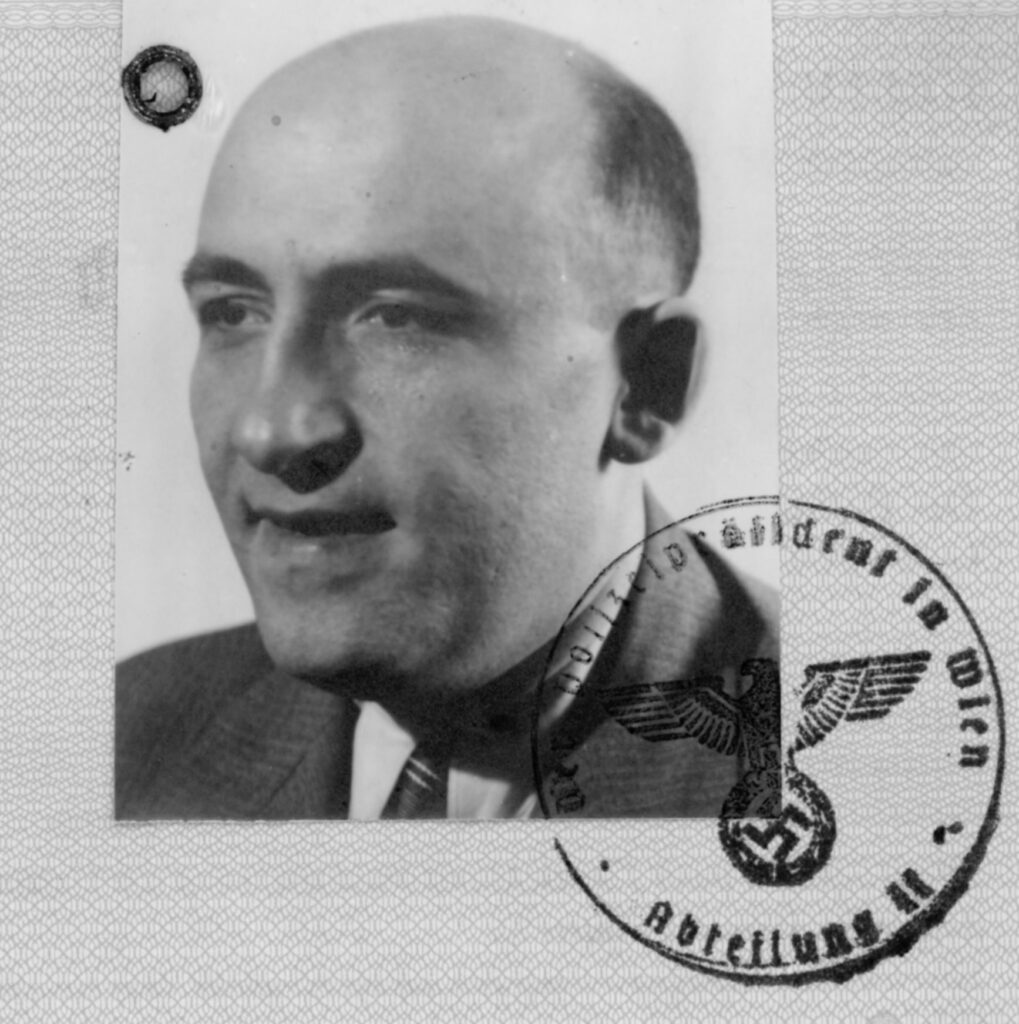 Kitchener Camp, Samuel Finkel, Deutsches Reich Fremdenpass, issued July 1939